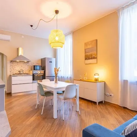 Apartment 10 Min A Piedi Dalle Mura Con Ac E Wifi, Casa Gatsby *
